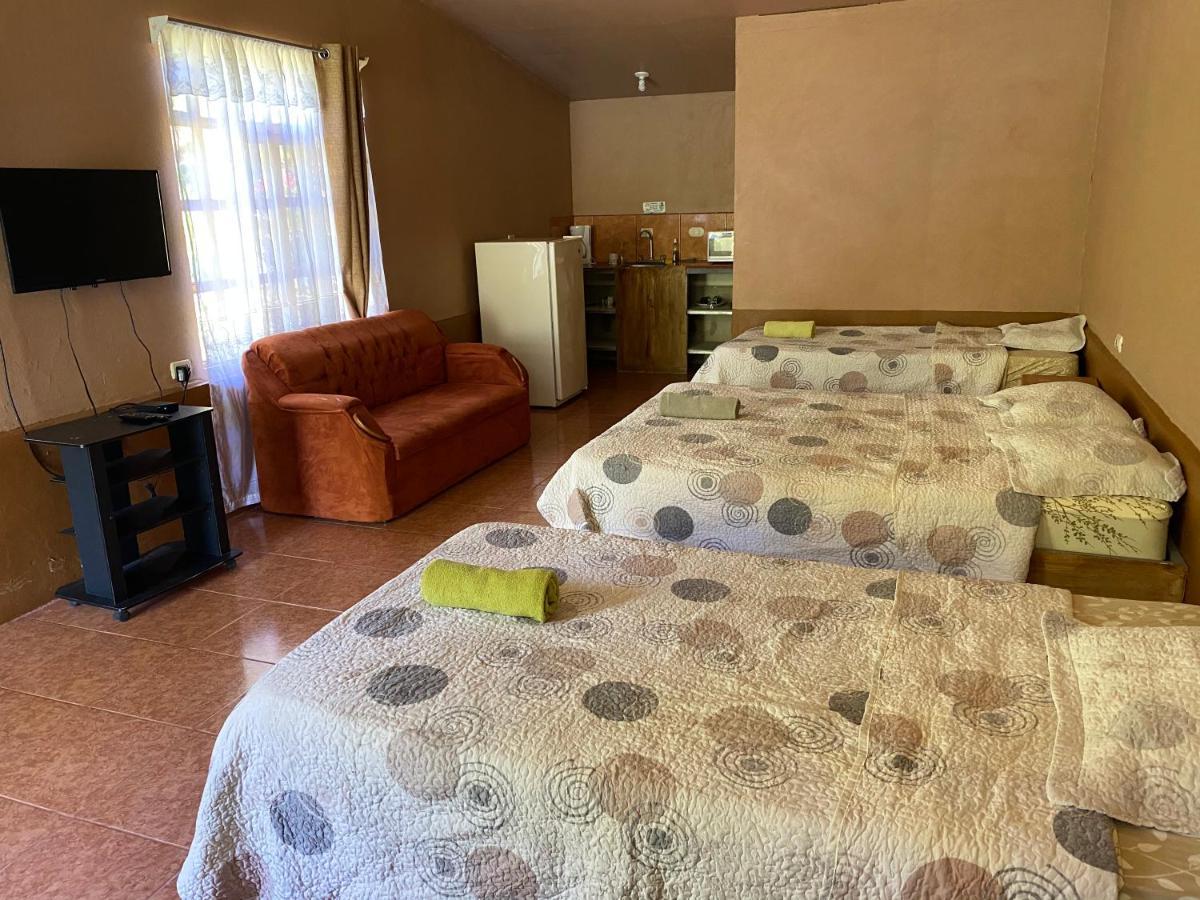 Hotel Uran Rivas المظهر الخارجي الصورة