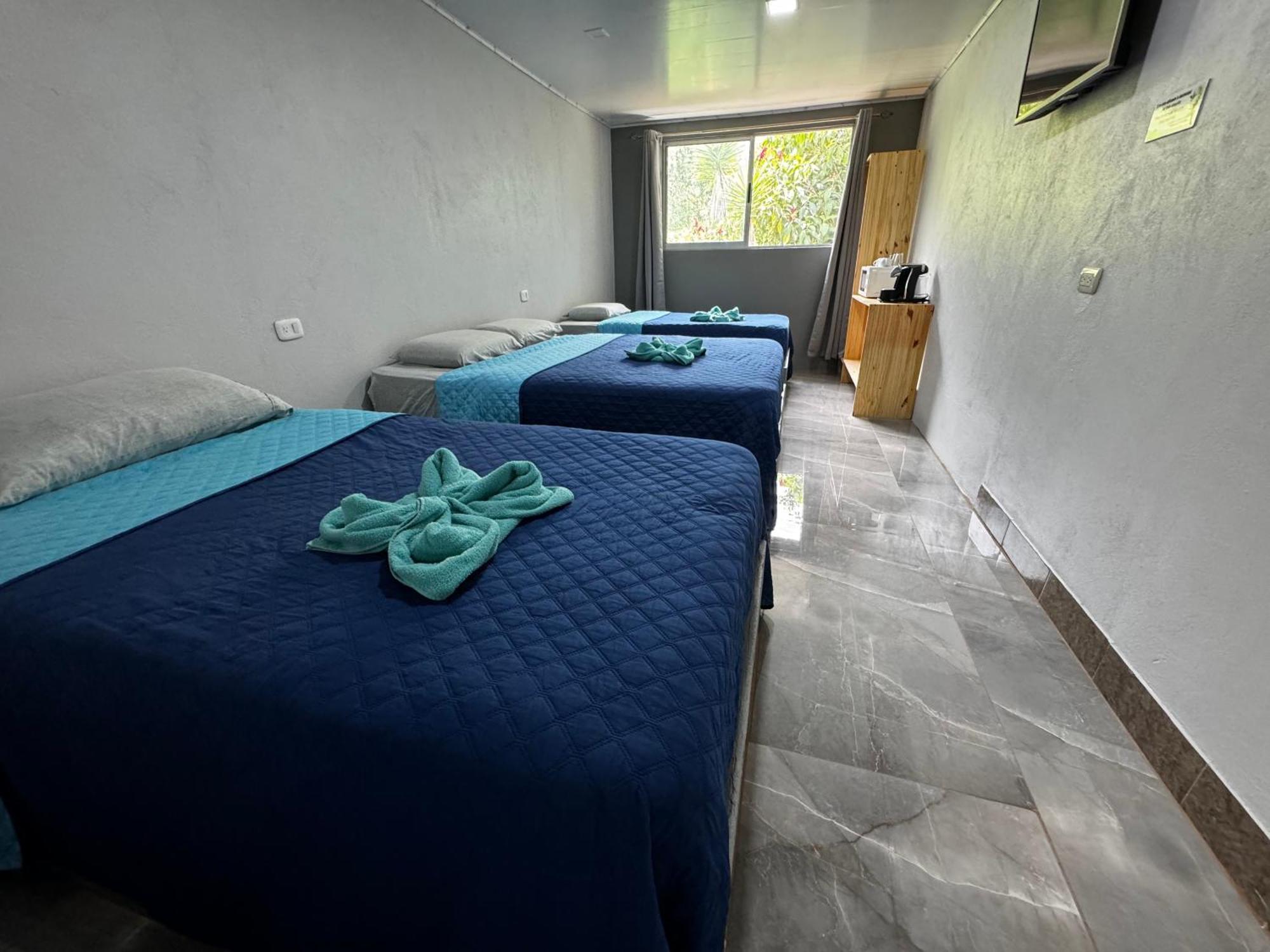 Hotel Uran Rivas المظهر الخارجي الصورة