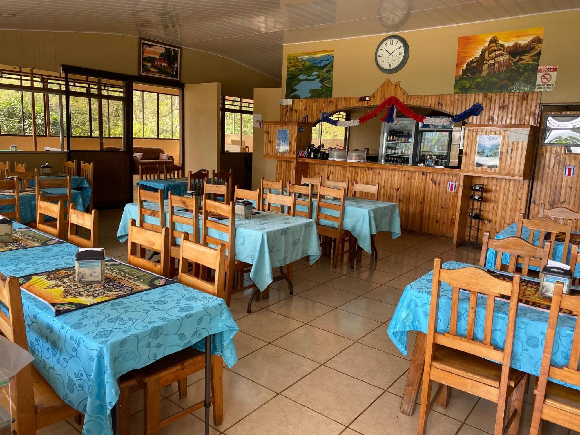 Hotel Uran Rivas المظهر الخارجي الصورة