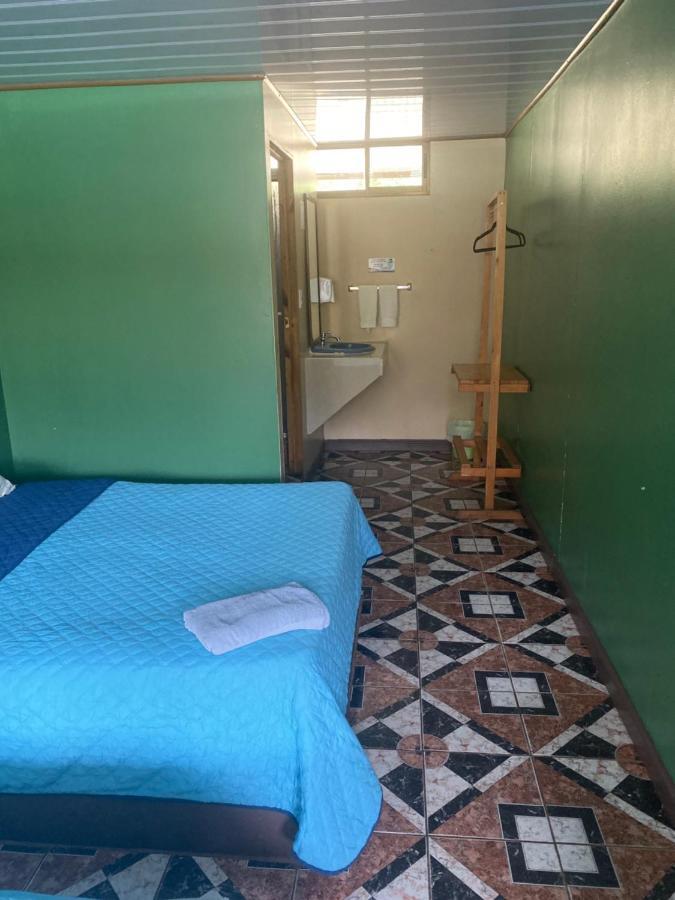 Hotel Uran Rivas المظهر الخارجي الصورة
